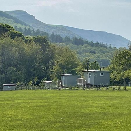 Rosemary Shepherds Hut, Clay Bank Huts Ingleby Greenhow Екстериор снимка