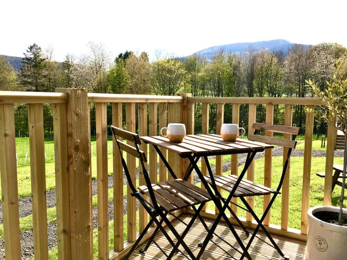 Rosemary Shepherds Hut, Clay Bank Huts Ingleby Greenhow Екстериор снимка