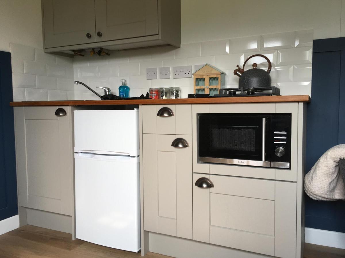 Rosemary Shepherds Hut, Clay Bank Huts Ingleby Greenhow Екстериор снимка