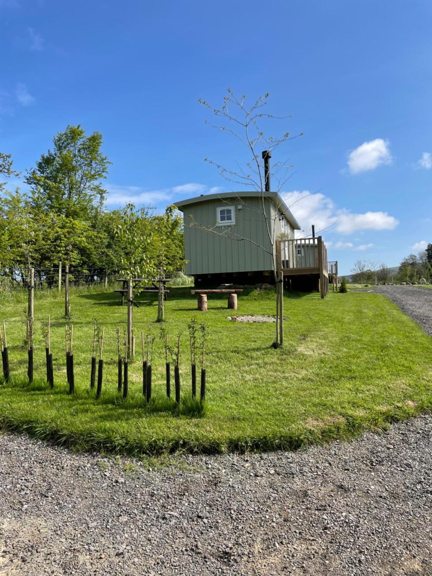Rosemary Shepherds Hut, Clay Bank Huts Ingleby Greenhow Екстериор снимка